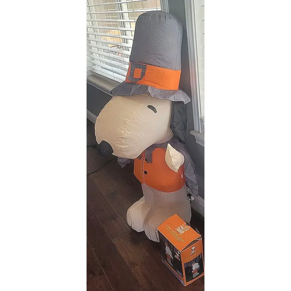 2013 Peanuts Airblown Inflatable Snoopy 4' Thanksgiving Pilgrim - READ